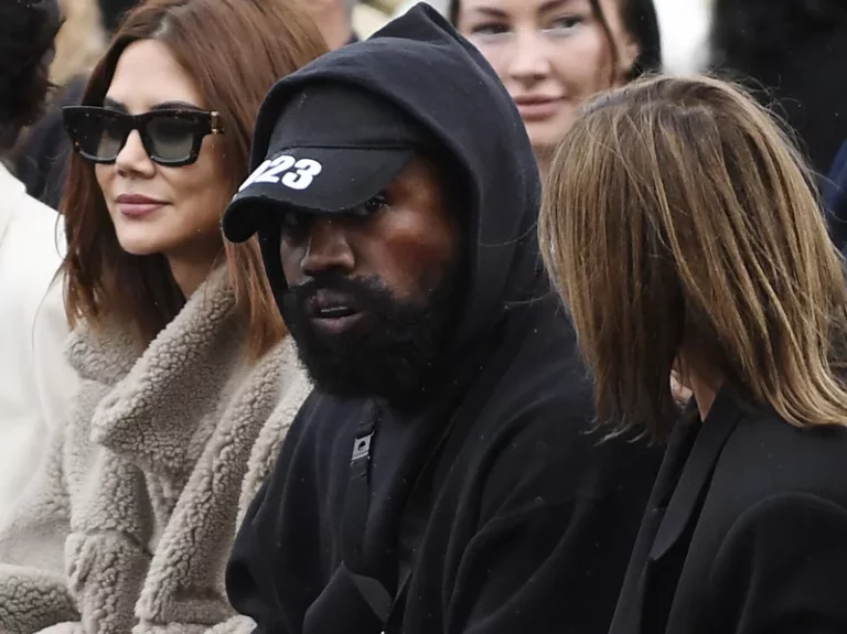 Kanye Westet 250 millió dollárra perlik